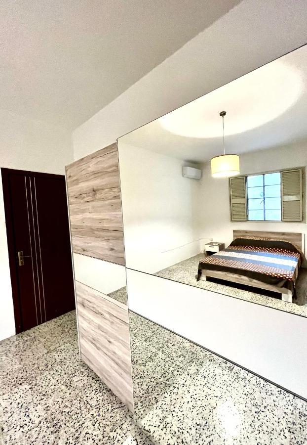 Camag Apartment - Very Close To Airport Birżebbuġa Bagian luar foto